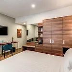 Hotel Adoro