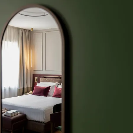 Adoro فندق روما