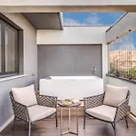 Adoro Hotel