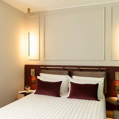 Hotel Adoro Rome