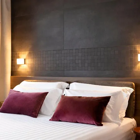 Hotel Adoro Rome